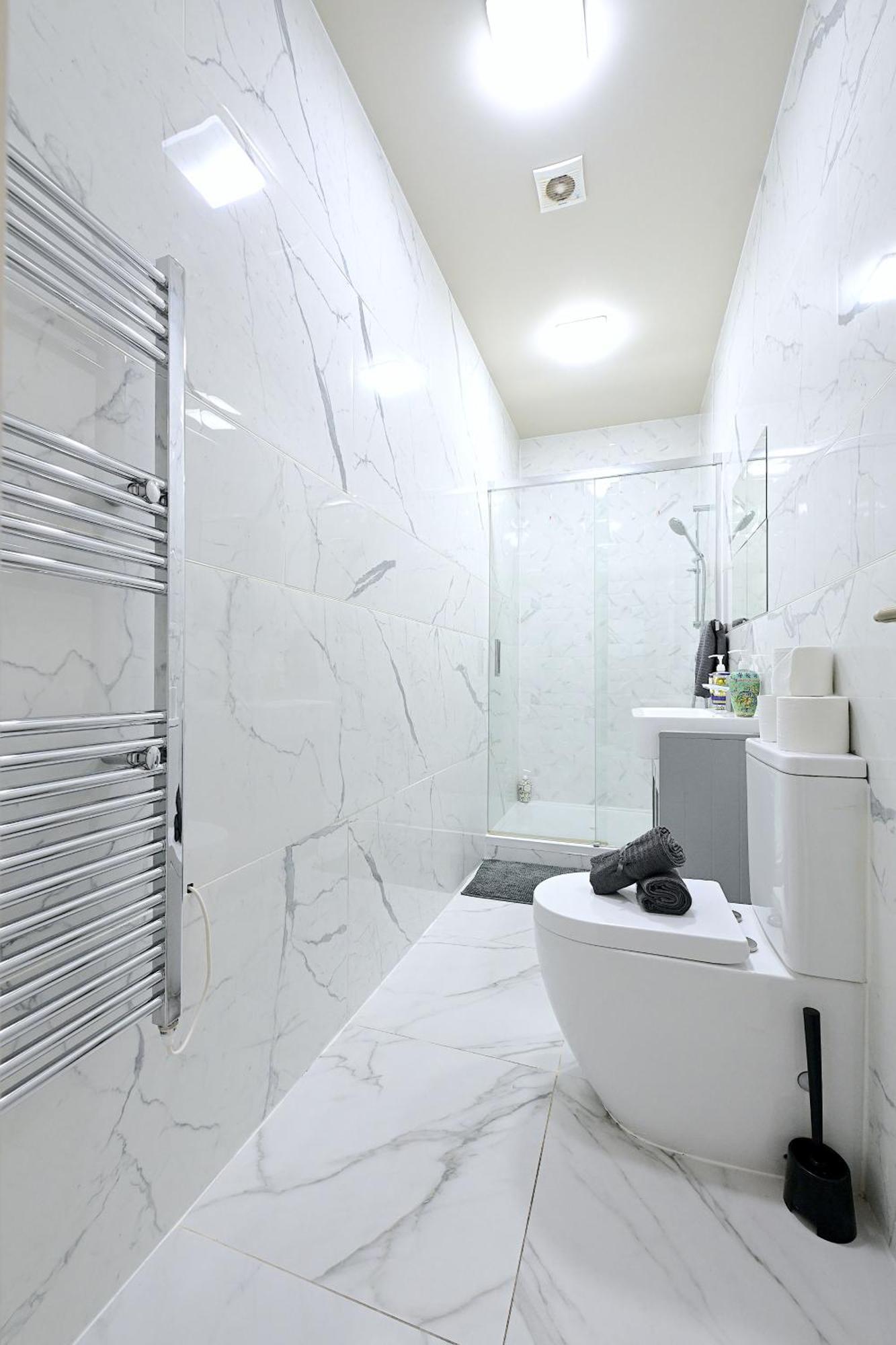 2 Bedroom Flat In Wood Green Piccadilly Line Londra Exterior foto