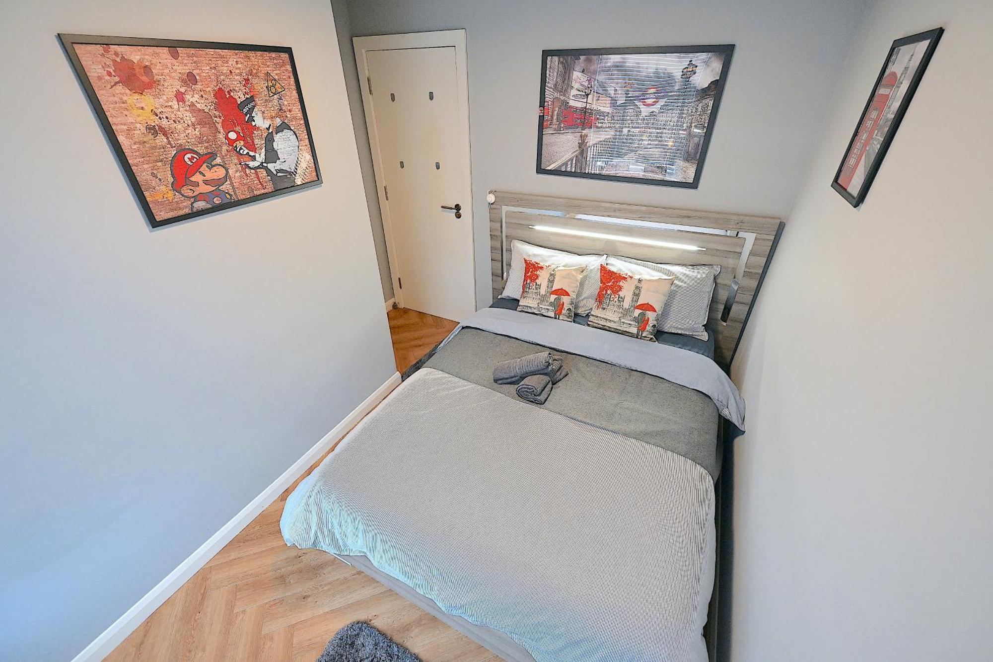 2 Bedroom Flat In Wood Green Piccadilly Line Londra Exterior foto